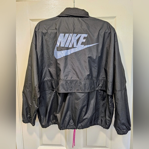 Nike Sportswear Icon Clash Packable Lightweight Jacket women's L. EUC - Picture 3 of 15